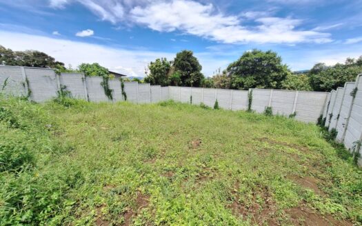 Opportunity Lot for Sale in Grecia, Alajuela –