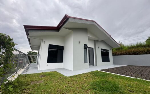 Modern Cozy House For Sale Grecia –
