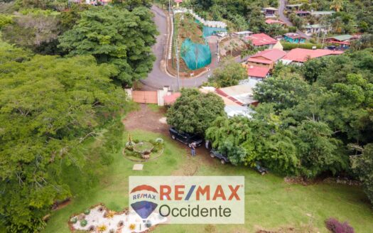 Estate with a cabin in Rosario, Naranjo, Alajuela –