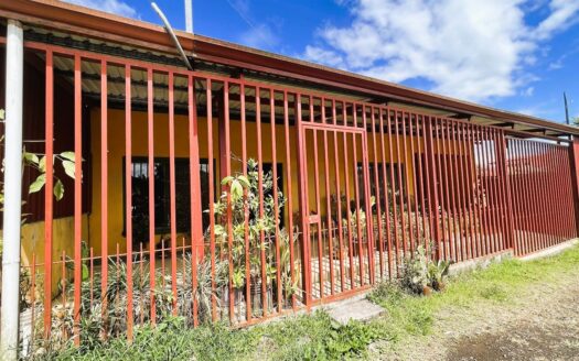 HOUSE FOR SELL IN SAN MIGUEL DE NARANJO, ALAJUELA. –