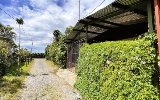 HOUSE FOR SELL IN SAN MIGUEL DE NARANJO, ALAJUELA. –