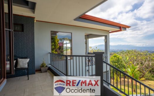 House for sale, Sarchí, La Luisa. –