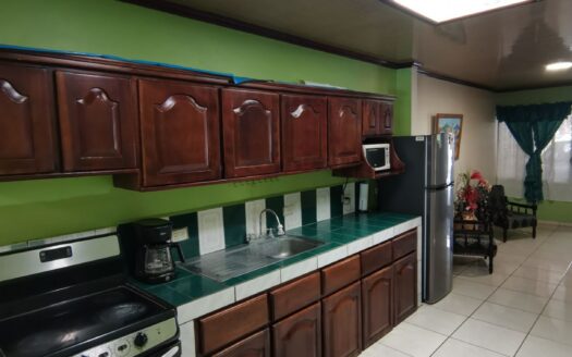 House for Sale in Sarchí, Calle Canto. –